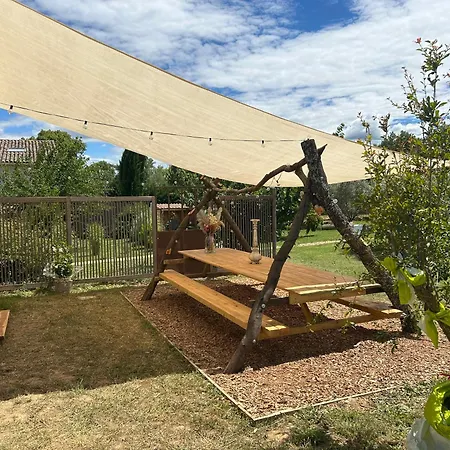 Sous Les Etoiles En Provence, Les Bambous בית נופש *