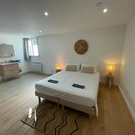 Sous Les Etoiles En Provence, Les Bambous * Lurs